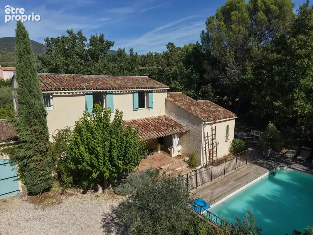 Photo Maison à Lourmarin au prix de 630 000€