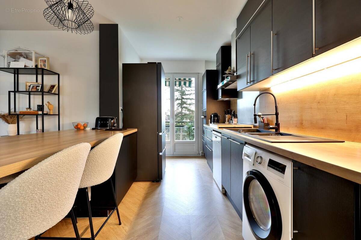 Photo 1 - Appartement à ECULLY