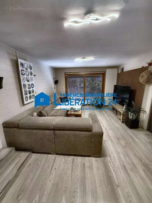 Maison familiale de 198 m2 au calme avec beau  terrain plat – Secteur prisé de La Chapelle-d’Aurec - photo 8
