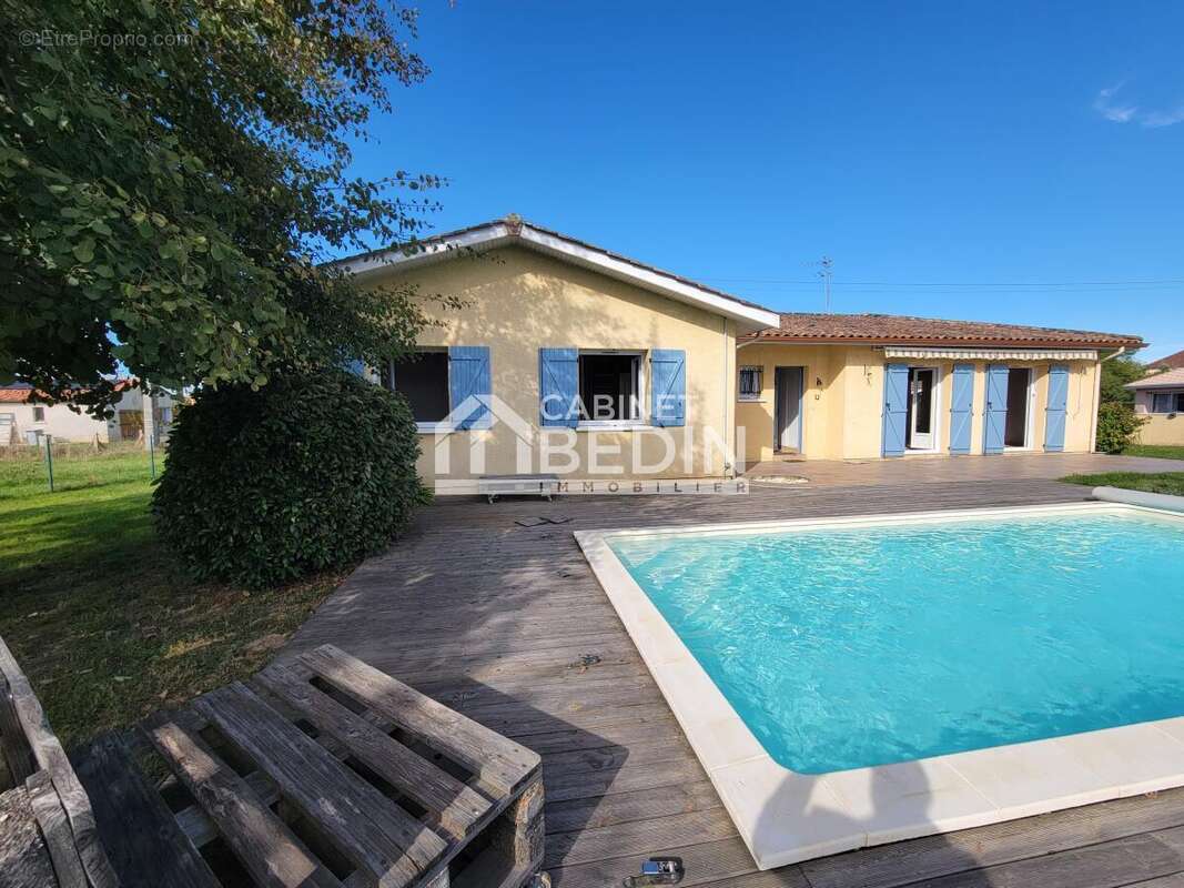 Maison à SAINT-PIERRE-DE-MONS