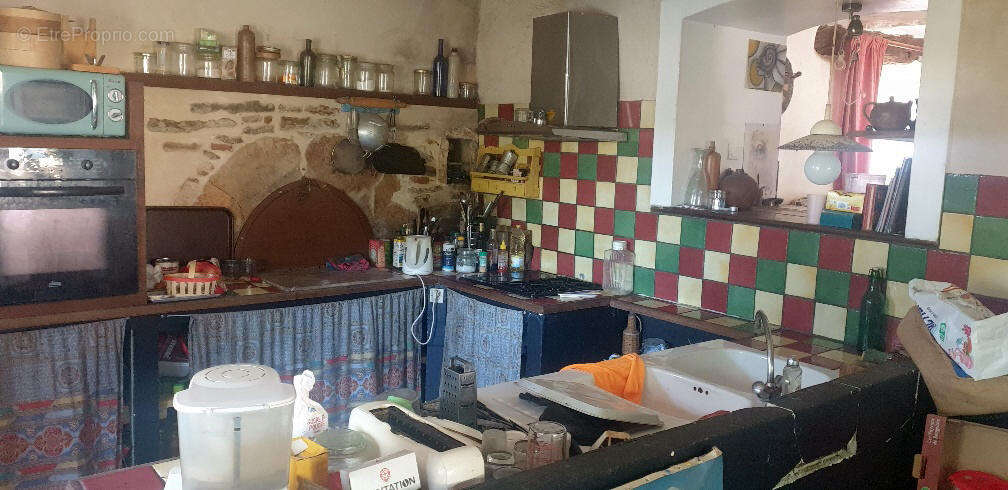 A 5km des commodités, Maison XIX ème typiquement Quercynoise en pierre sur 400m2 de jardin - photo 2