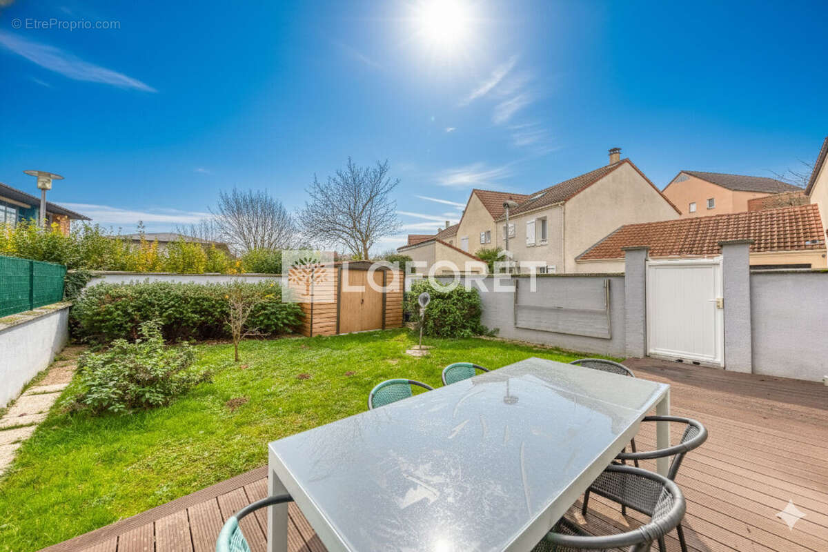 Maison à EMERAINVILLE