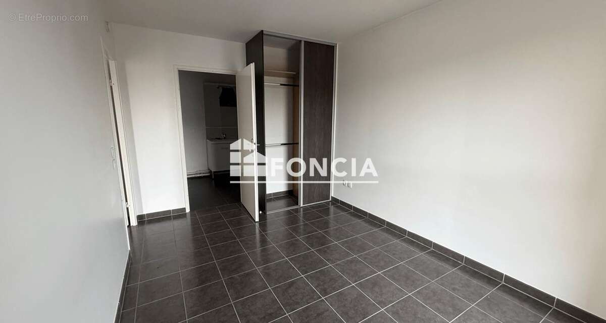Appartement à SAINT-MAUR-DES-FOSSES