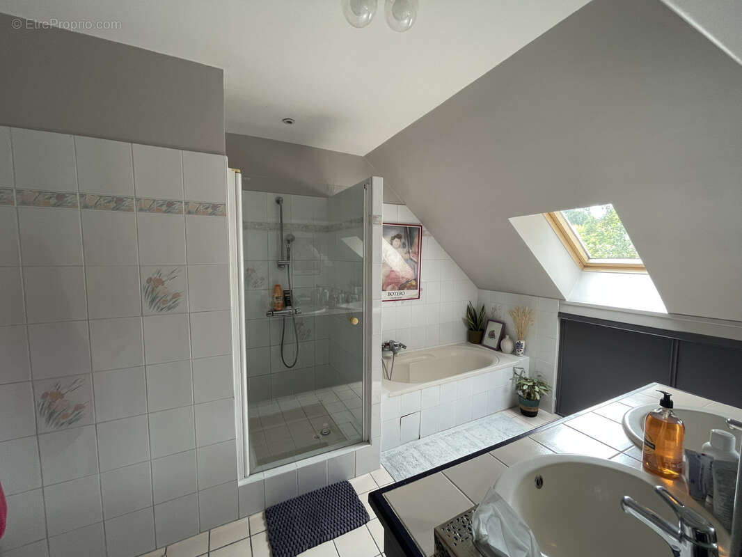 Maison à LA ROCHETTE