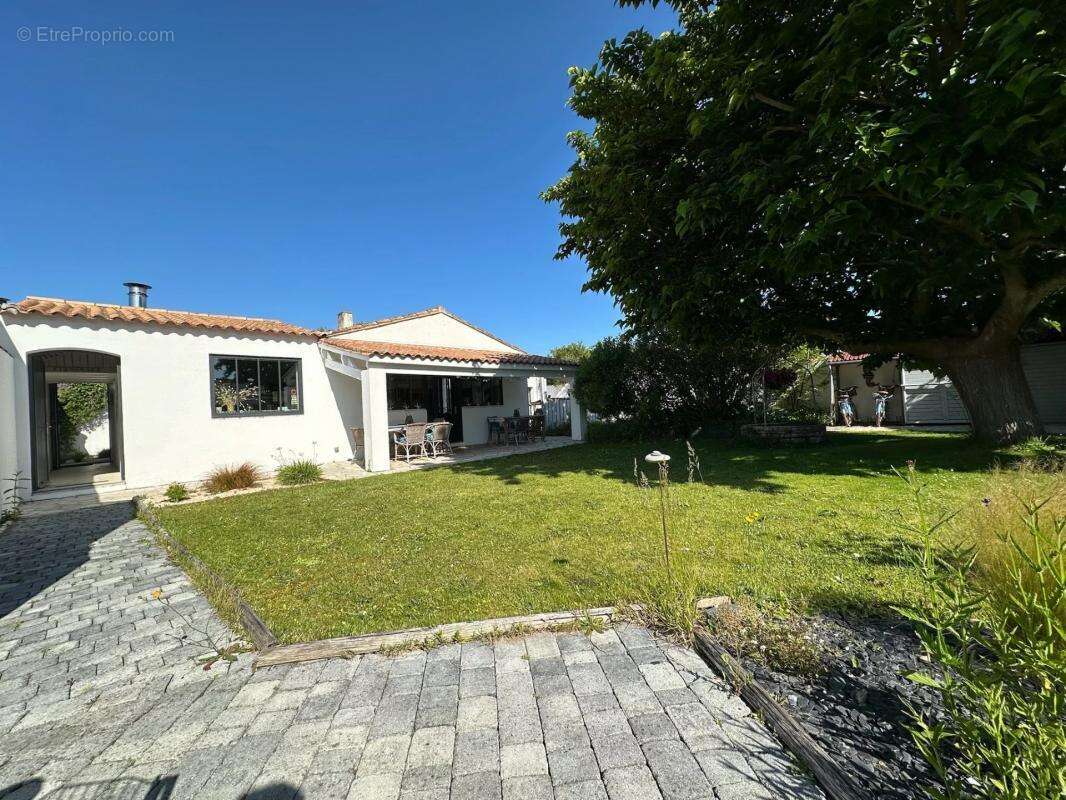 Maison à LA COUARDE-SUR-MER