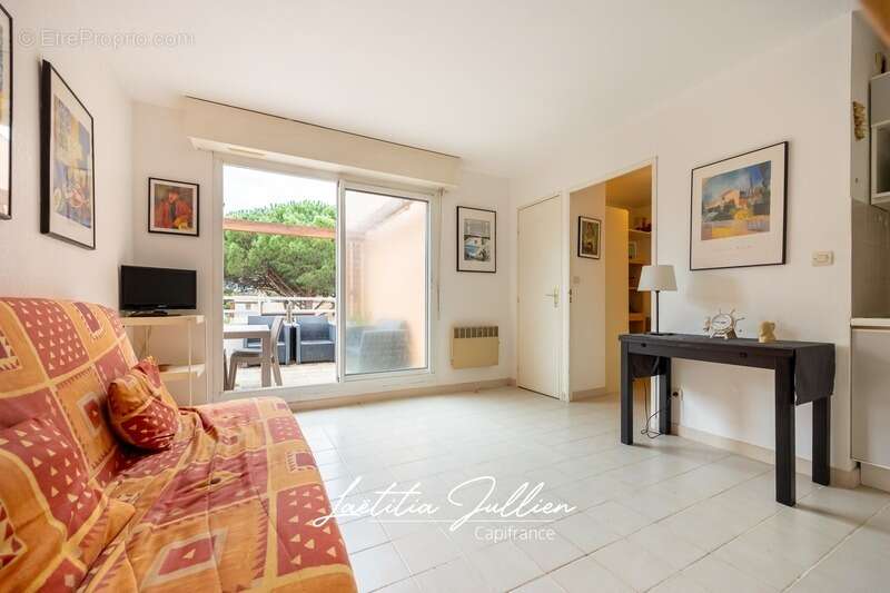 DEPT VAR - LE LAVANDOU Cavalière – Studio 26m² 4 couchages avec terrasse de 11m² plein Sud au calme, parking et plage à pied - photo 6