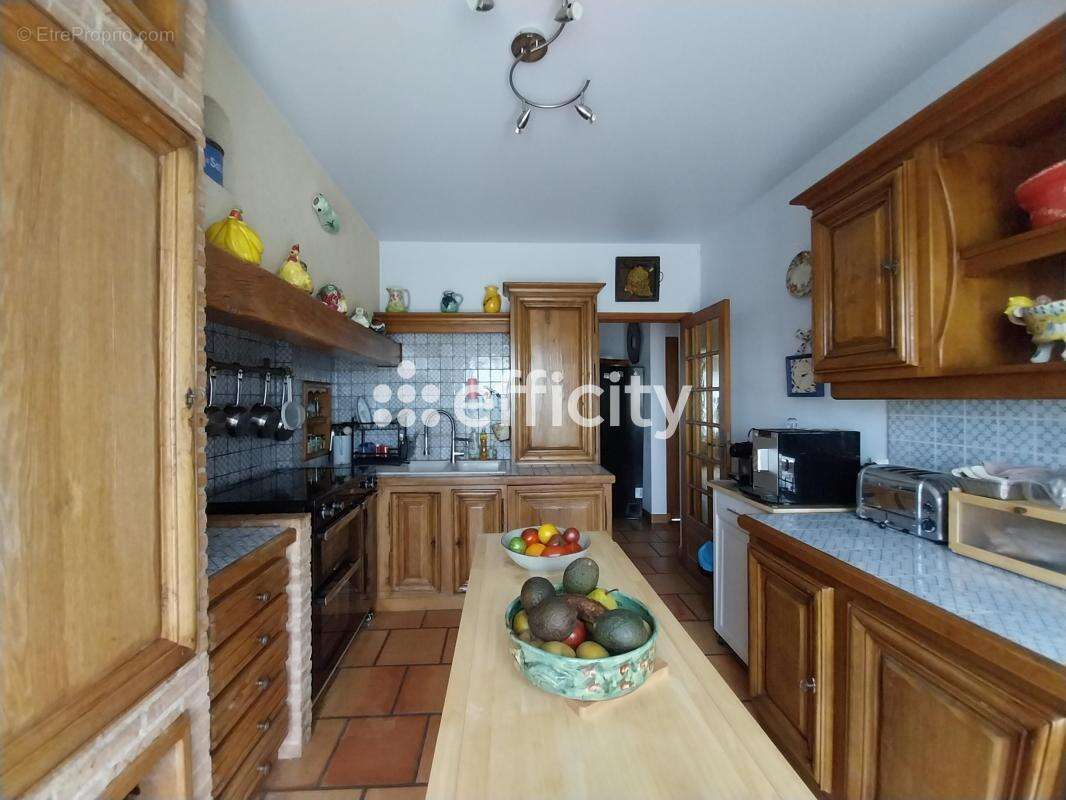 Maison à BERCHERES-SAINT-GERMAIN