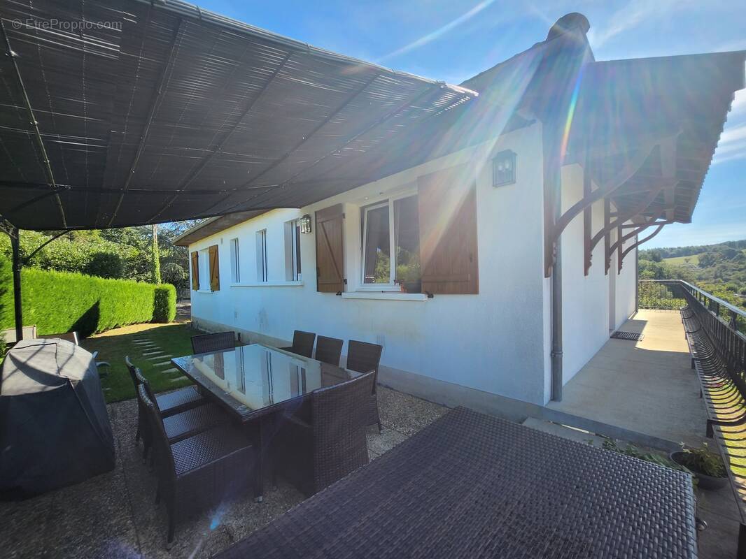 Maison à SAINT-PRIEST-TAURION