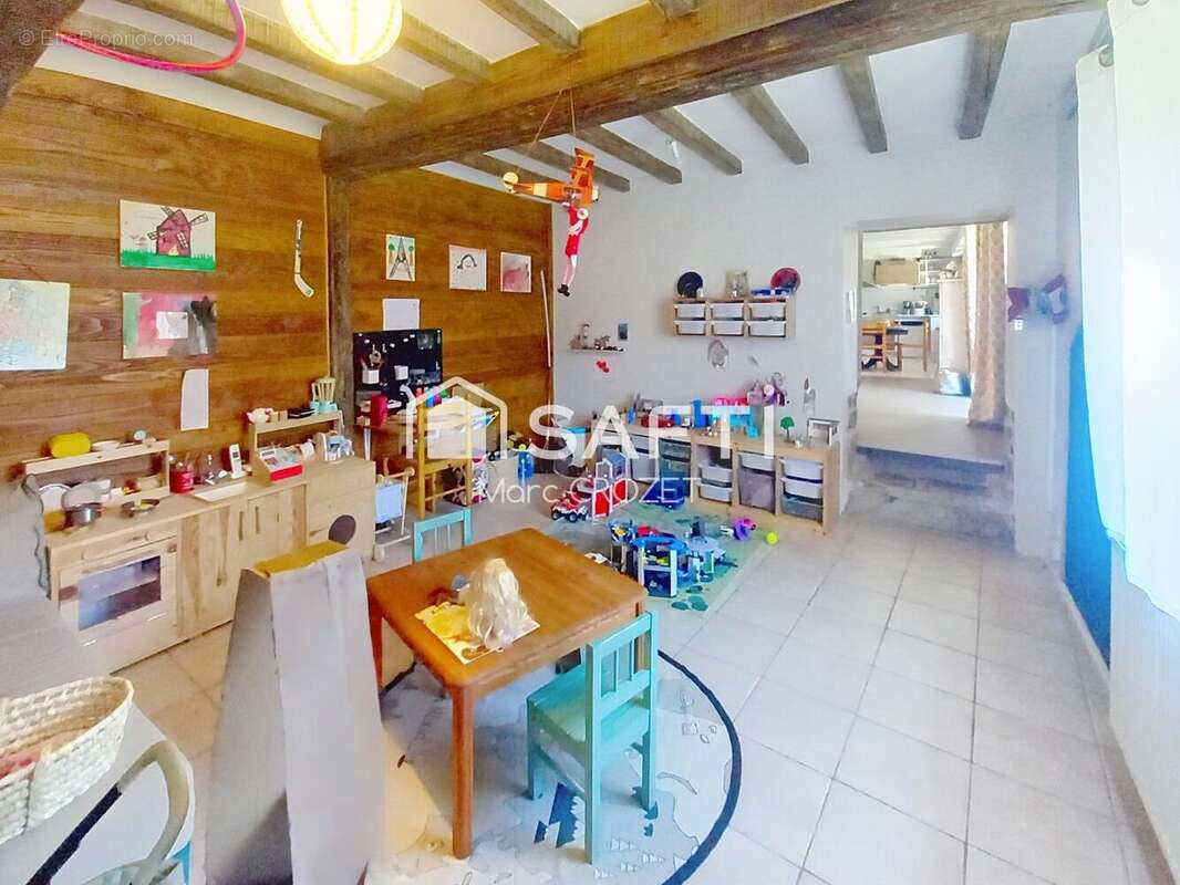 Maison 200 m² à Ouroux  - photo 7