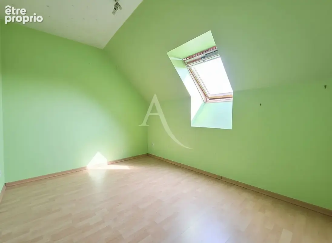 Maison familiale 5 chambres avec jardin et sous-sol à Armentières-en-Brie - photo 9