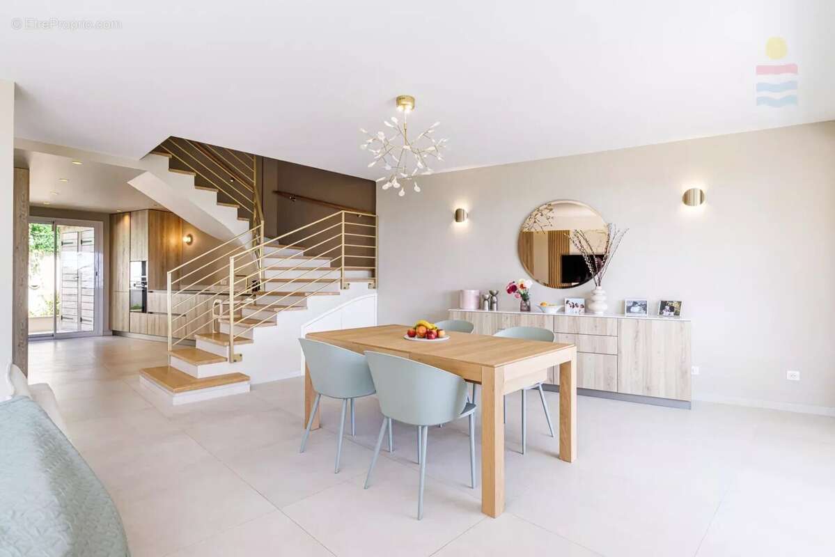 Appartement à VILLEFRANCHE-SUR-MER
