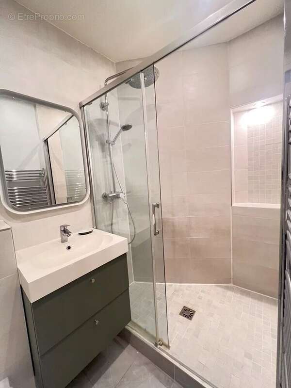 Appartement à PARIS-19E