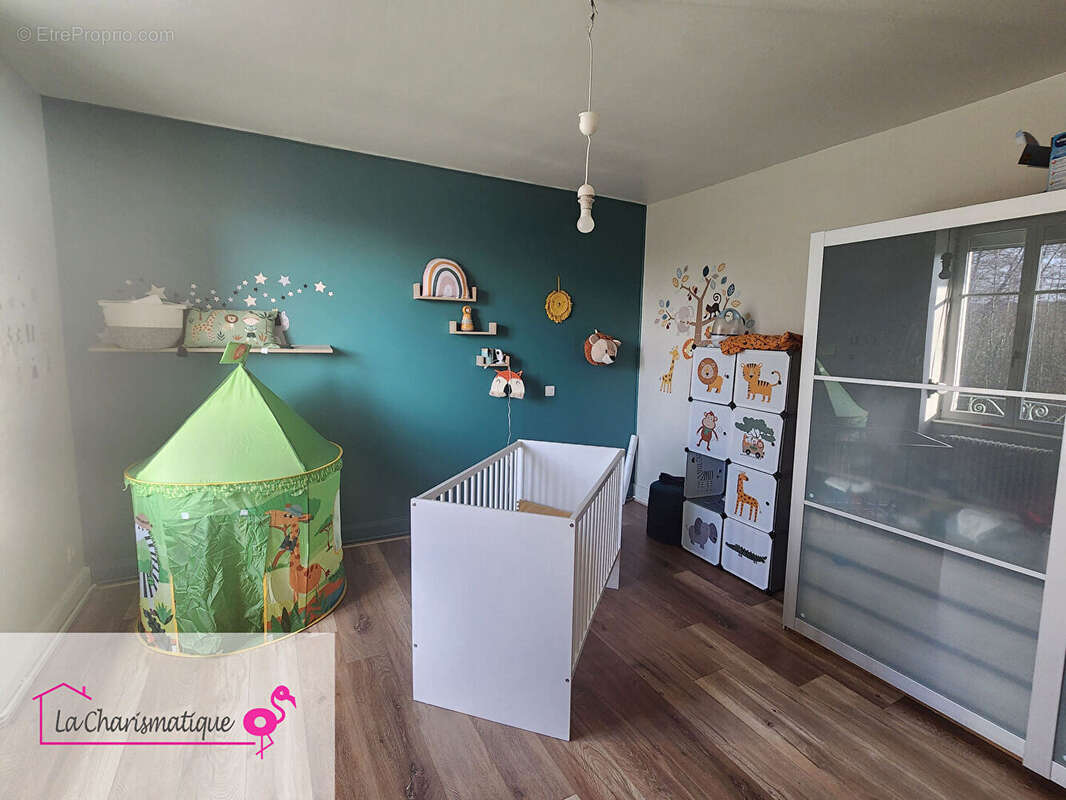 Maison à CONFLANS-SUR-LANTERNE