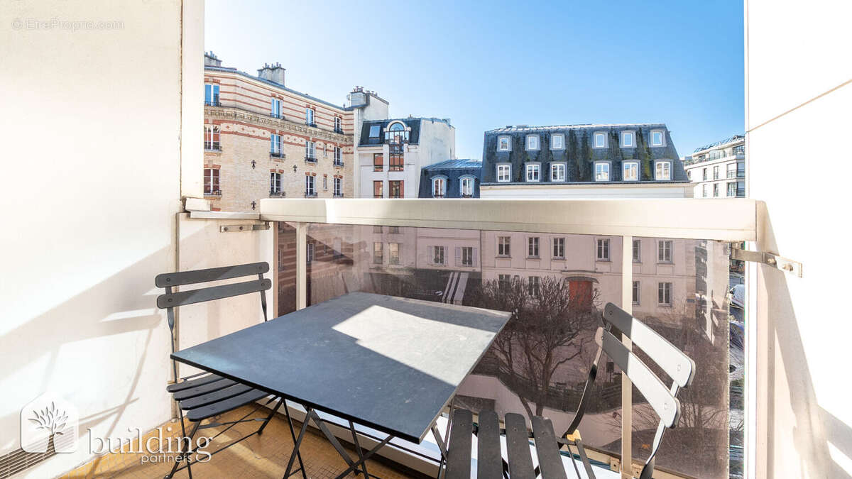 Appartement à NEUILLY-SUR-SEINE