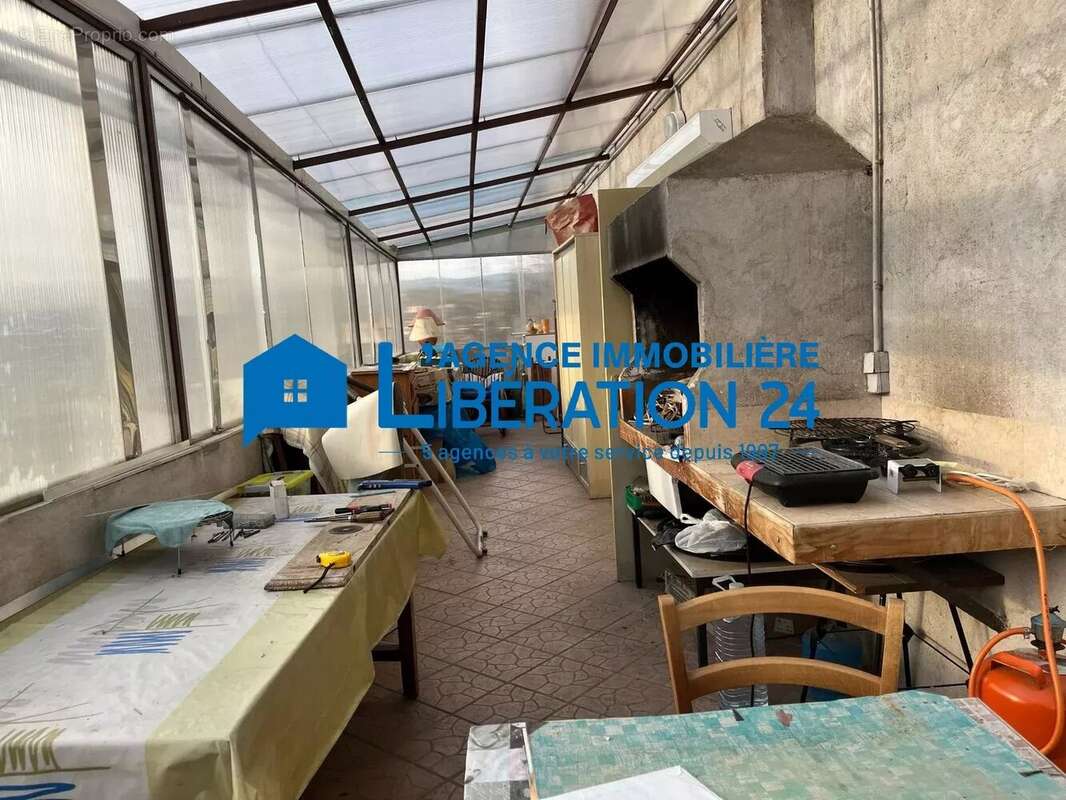 Maison à CHATEAUNEUF