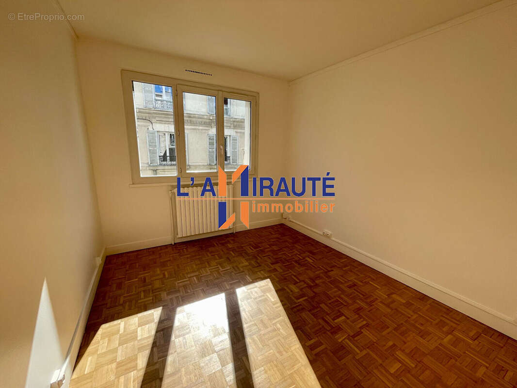 Appartement à MAISONS-LAFFITTE