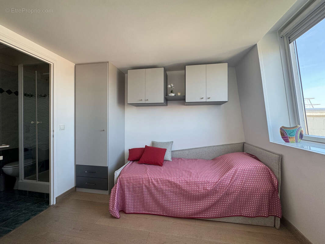 Appartement à SAINT-MAUR-DES-FOSSES