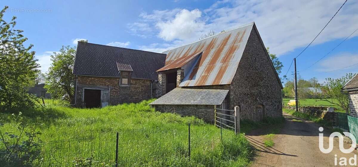 Photo 2 - Maison à CHAUSSENAC