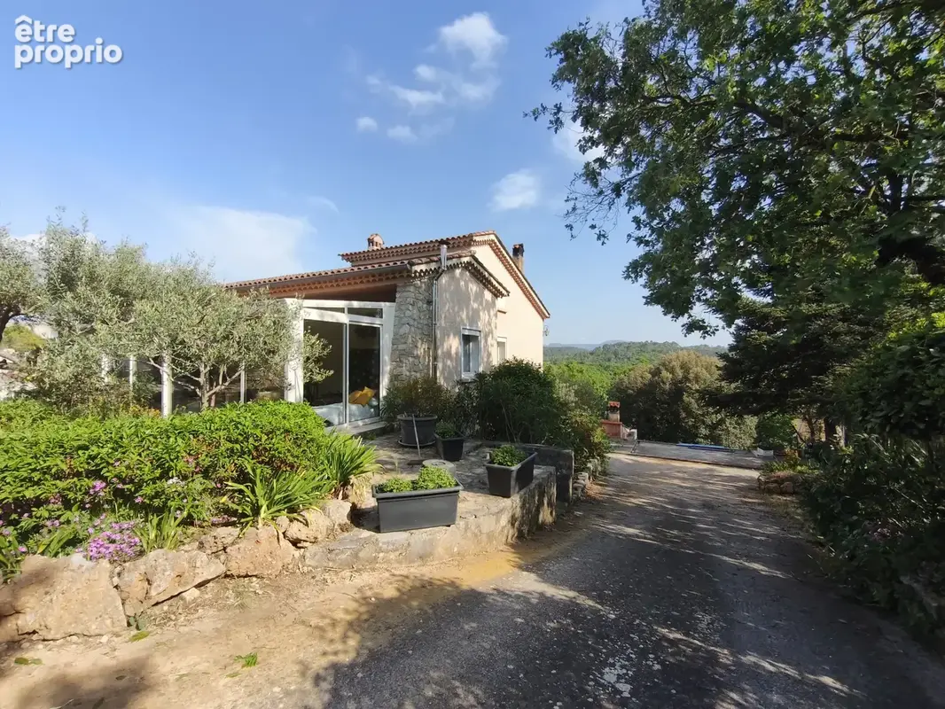 Photo Maison à Flassans-Sur-Issole au prix de 449 000€