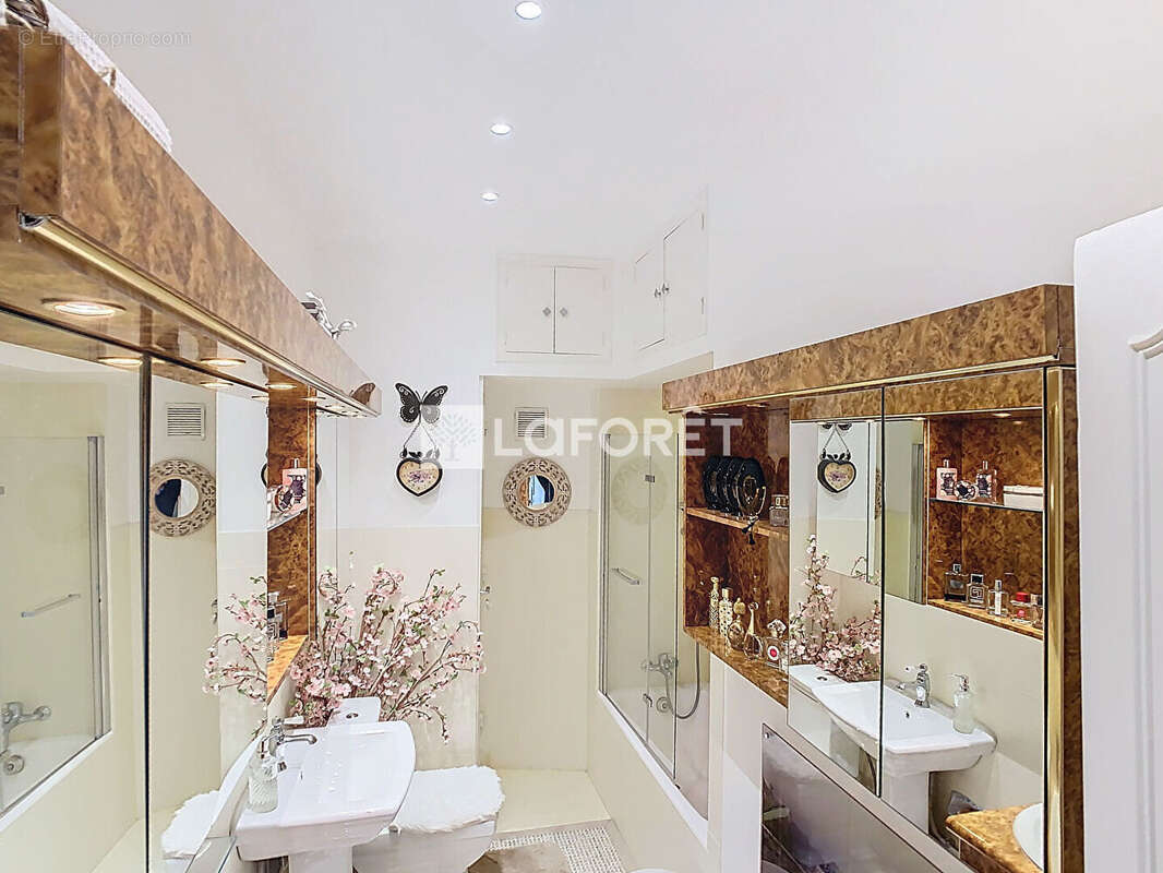 Appartement à MENTON