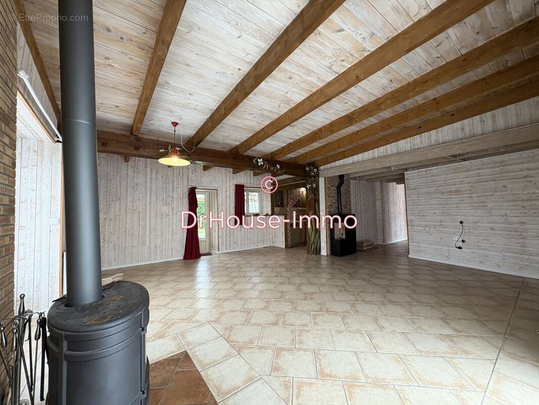 Maison à SAINT-ASTIER