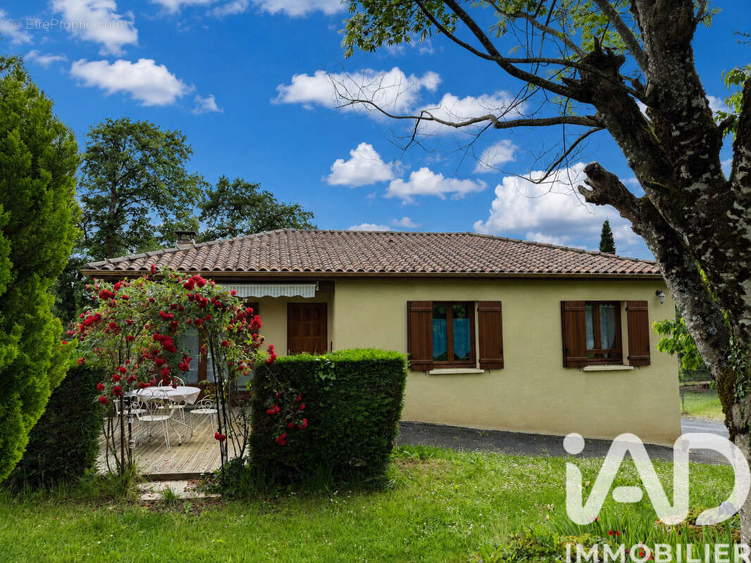 Maison 80 m² à Marcillac-Saint-Quentin  - photo 3