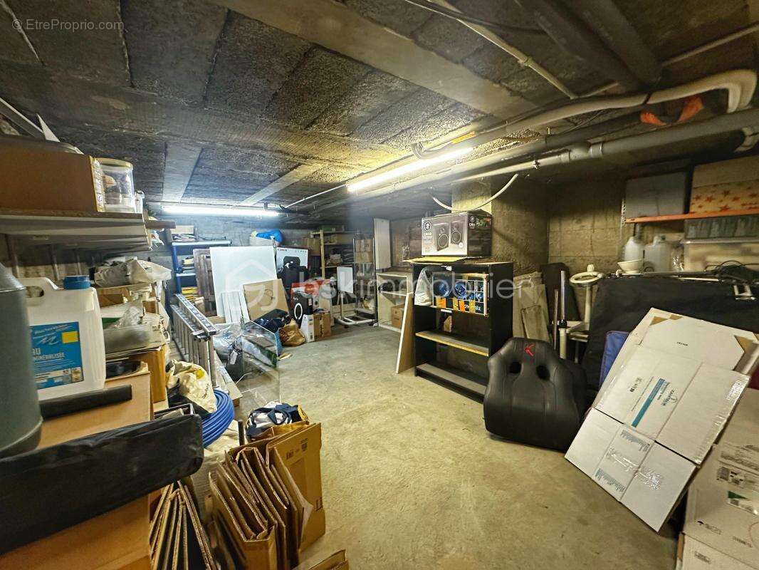 Local professionnel 71 m² – secteur mérande – chambéry – climatisé – double entrée – grande cave - photo 10