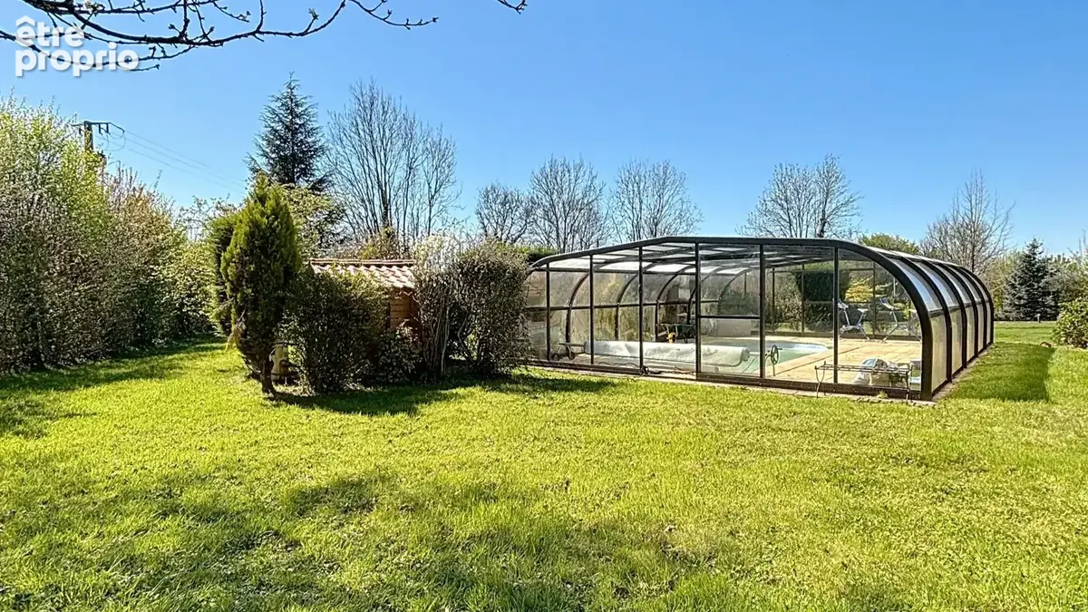Maison 7 pièce(s) 200 m2 +  Piscine et Dépendances - photo 13