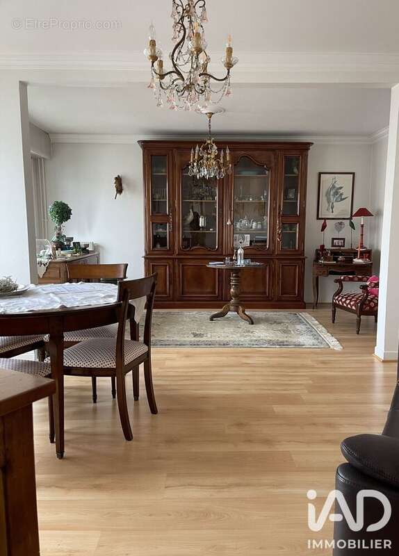 Appartement 104 m² à Reims  - photo 4