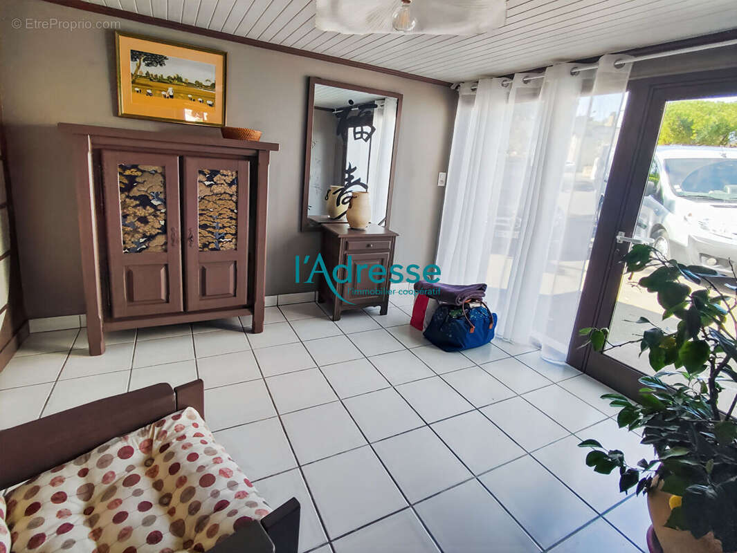 Maison à MONTREVAULT