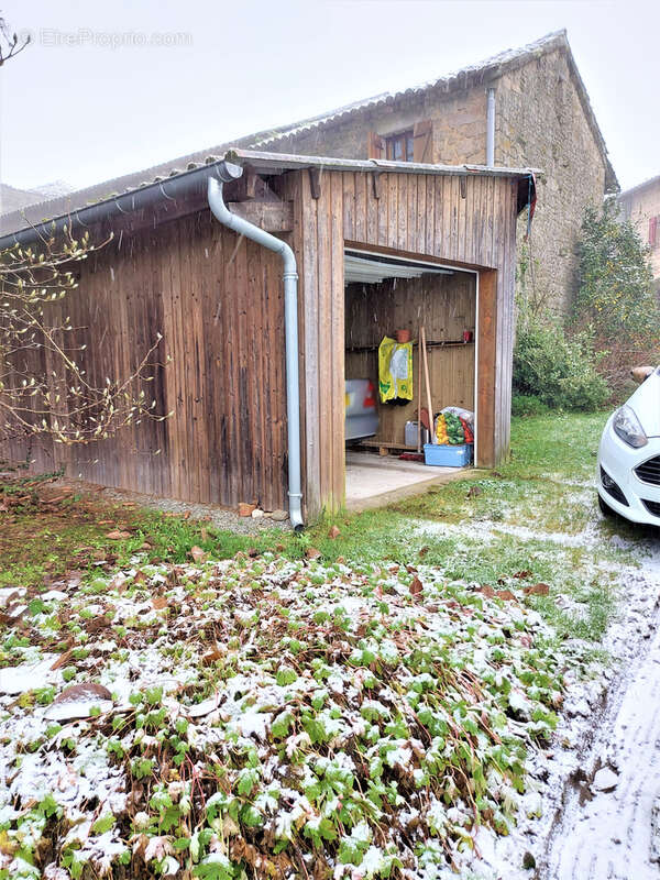 Maison à RAZES