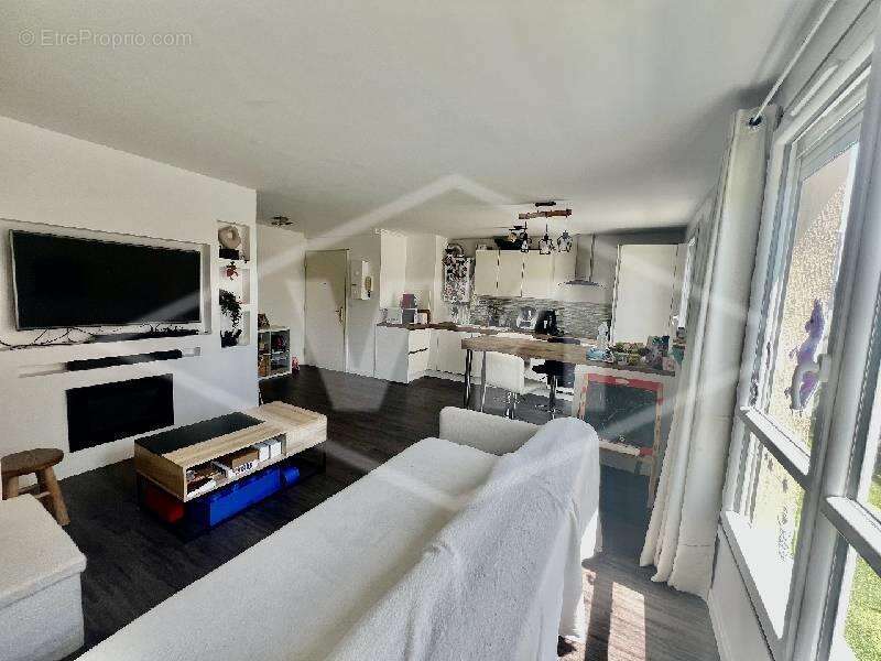 Appartement à COMBS-LA-VILLE