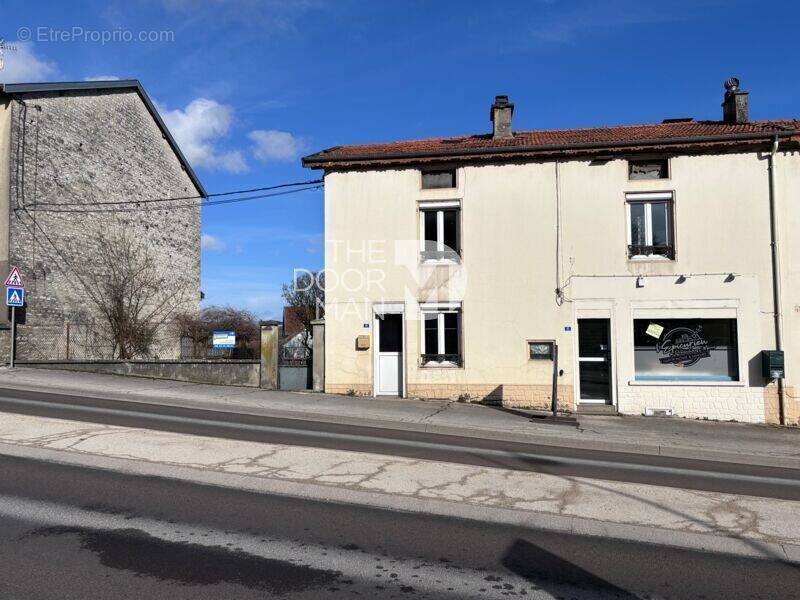Maison à SONCOURT-SUR-MARNE