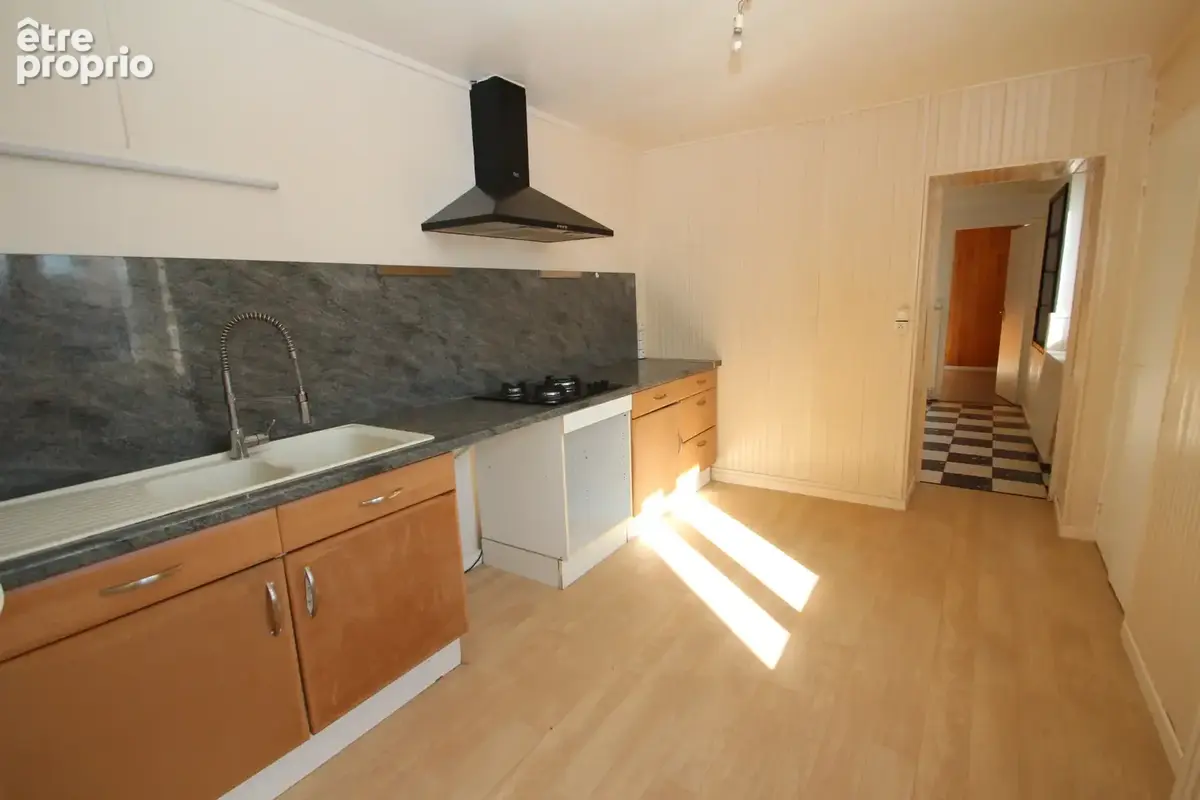 Maison 3 pièces 61 m² à vendre à Decize (58300) - photo 3
