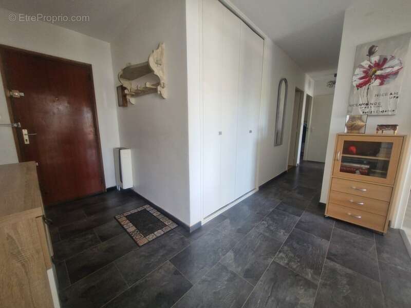 Appartement à UNIEUX