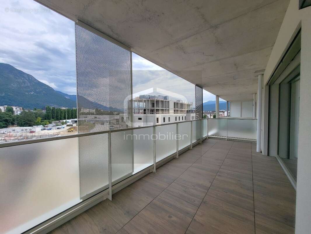 Appartement T4 contemporain  90,57 m²  Annecy-le-Vieux proche lac - photo 6