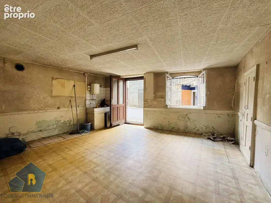 Maison 57 m² à Boussac-Bourg  - photo 2