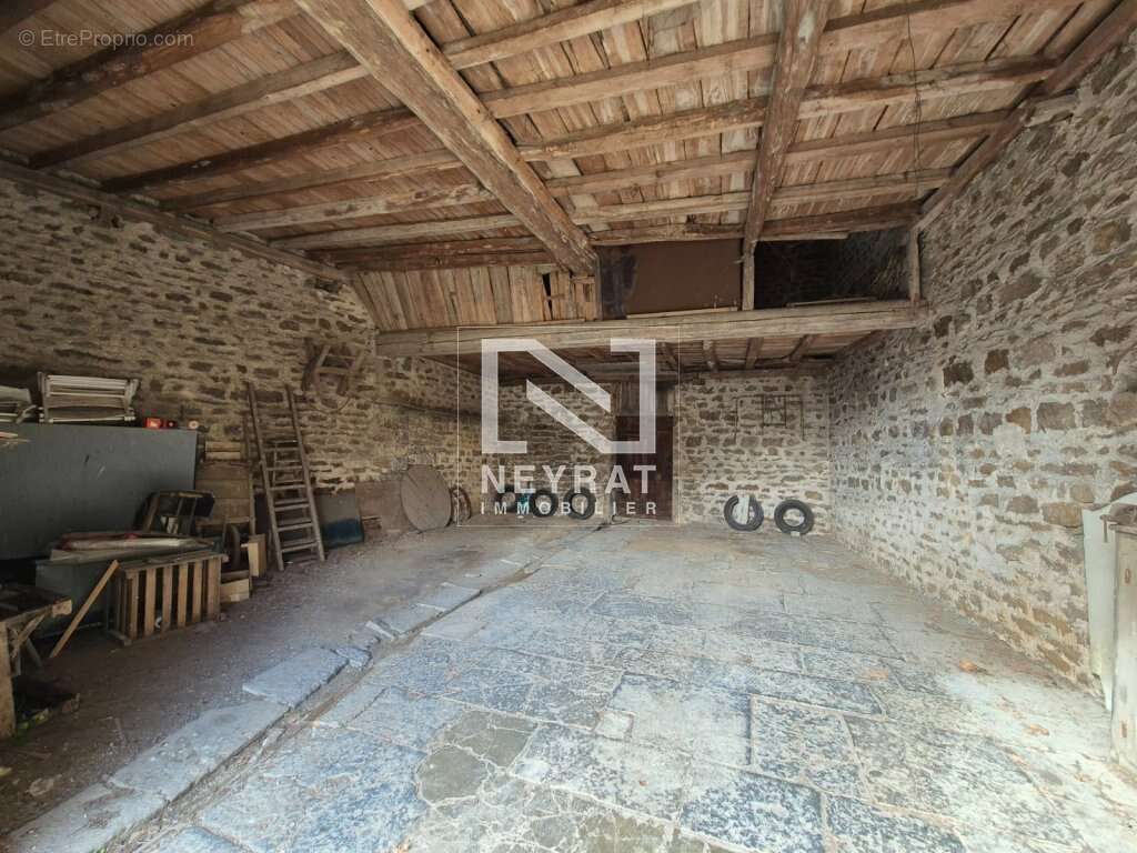 Maison à PARIS-L&#039;HOPITAL