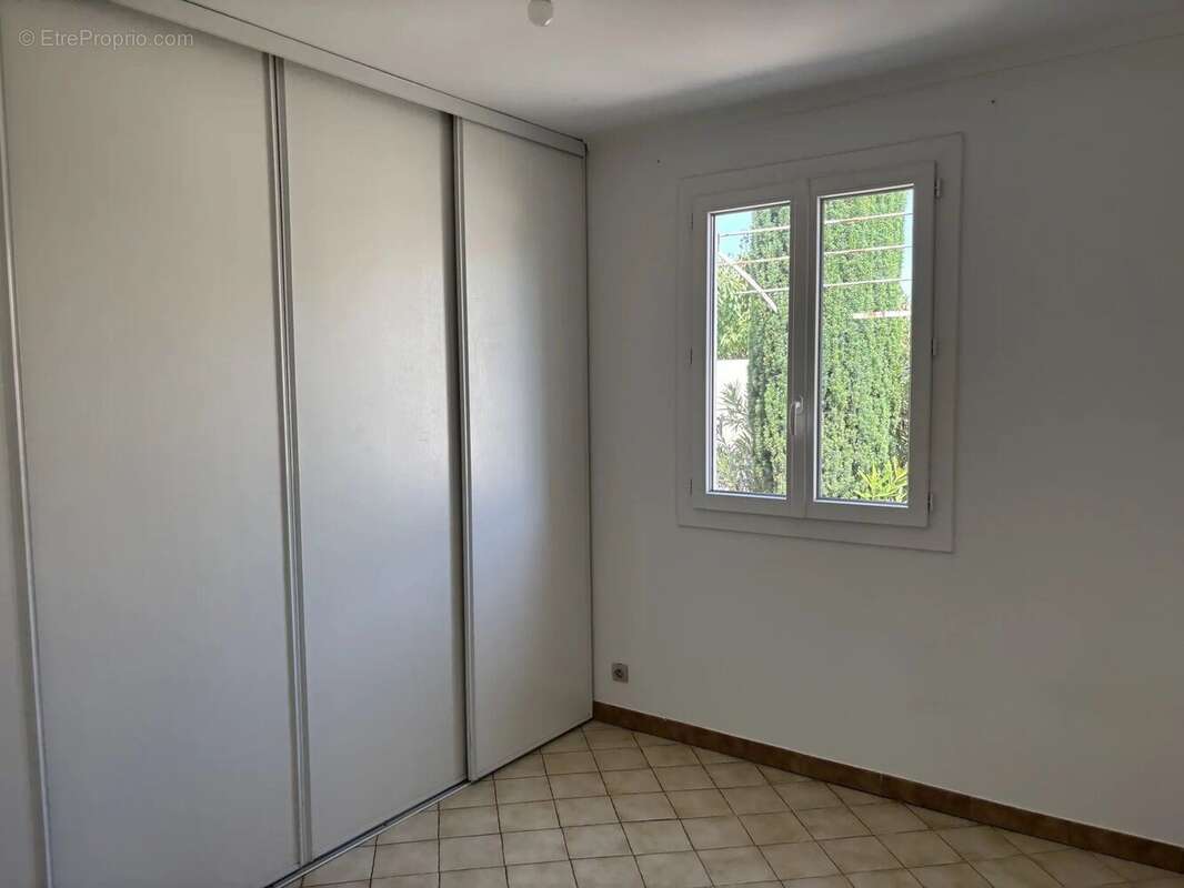 Maison à MOLLEGES
