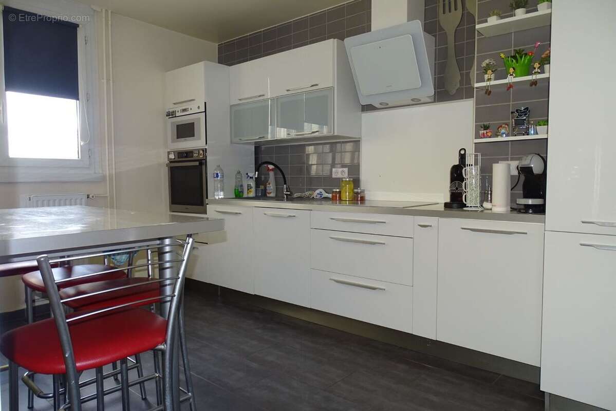 Appartement 81 m² à Creteil  - photo 3