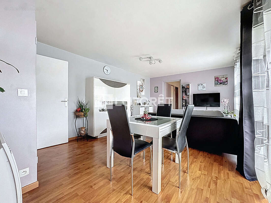 Appartement à LIEUSAINT