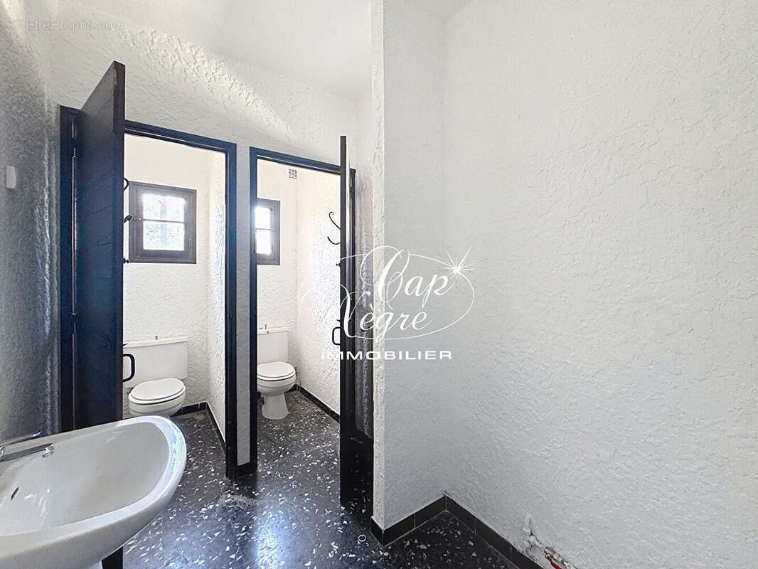 Maison de type 7/8 pièces à vendre à Bormes Les Mimosas - photo 7