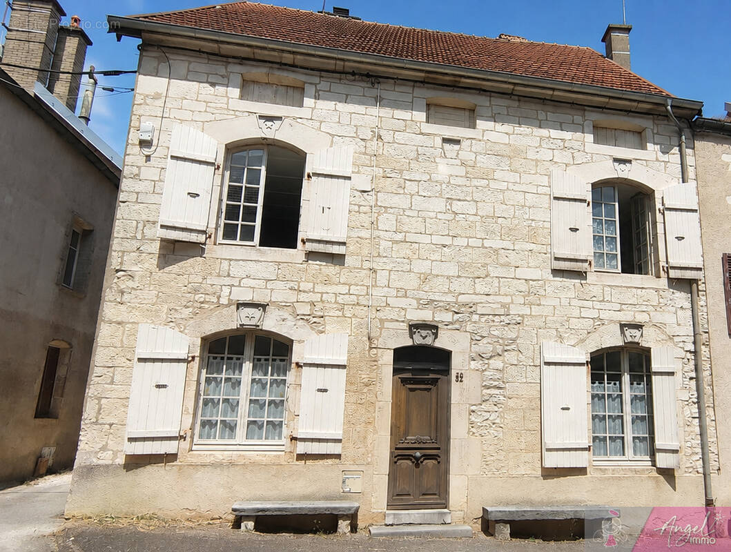Maison à CHAMPLITTE
