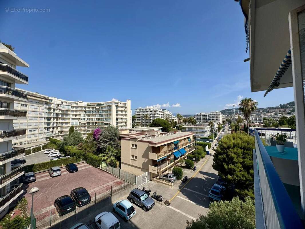 Cannes Vente 2 pièces proche plages Palm Beach - photo 3