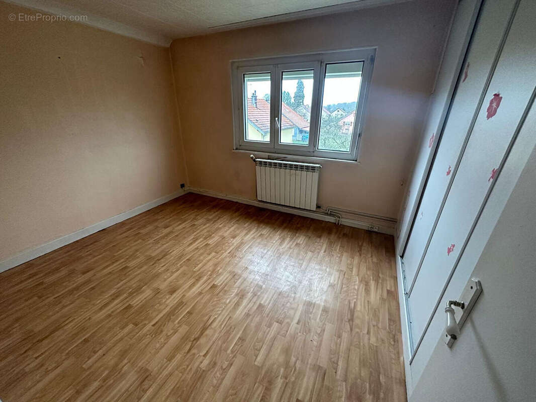 Maison à CONTREXEVILLE