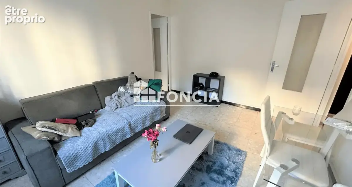 Appartement T2 à Nîmes, à proximité des Arènes - photo 1