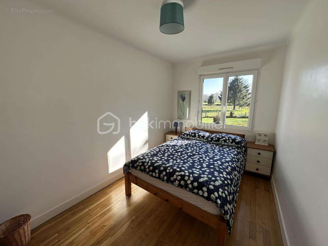 Grande maison familiale 235 m² avec terrain 7 180 m² - photo 8