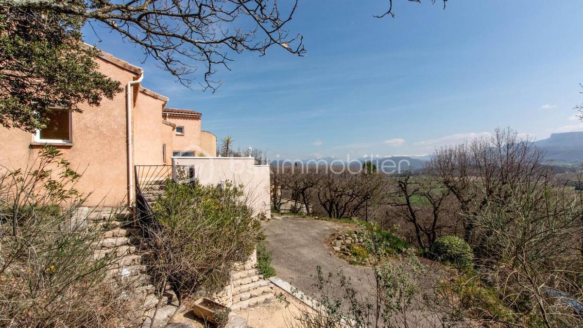 Maison à MONTELIMAR