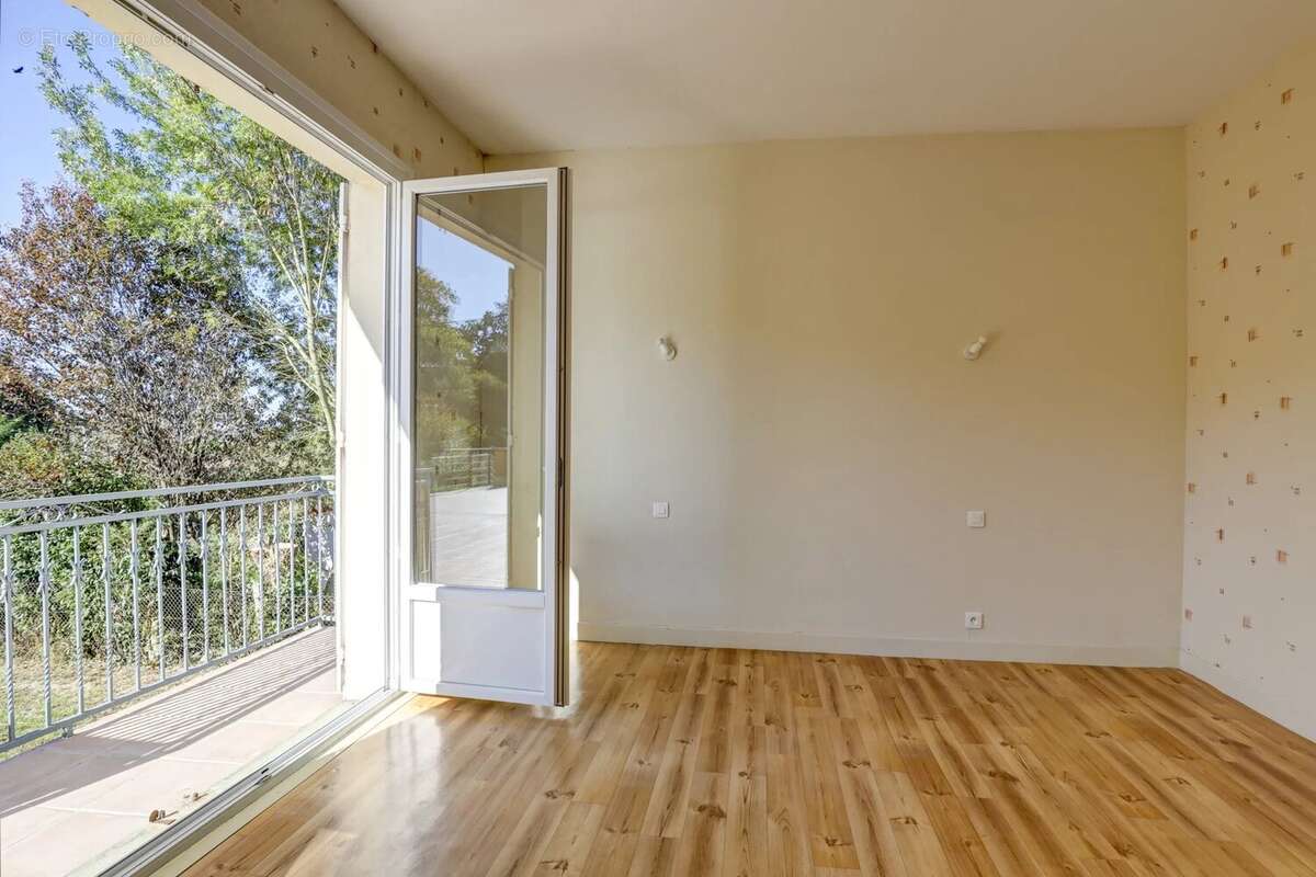 Maison à LAPEYROUSE-FOSSAT