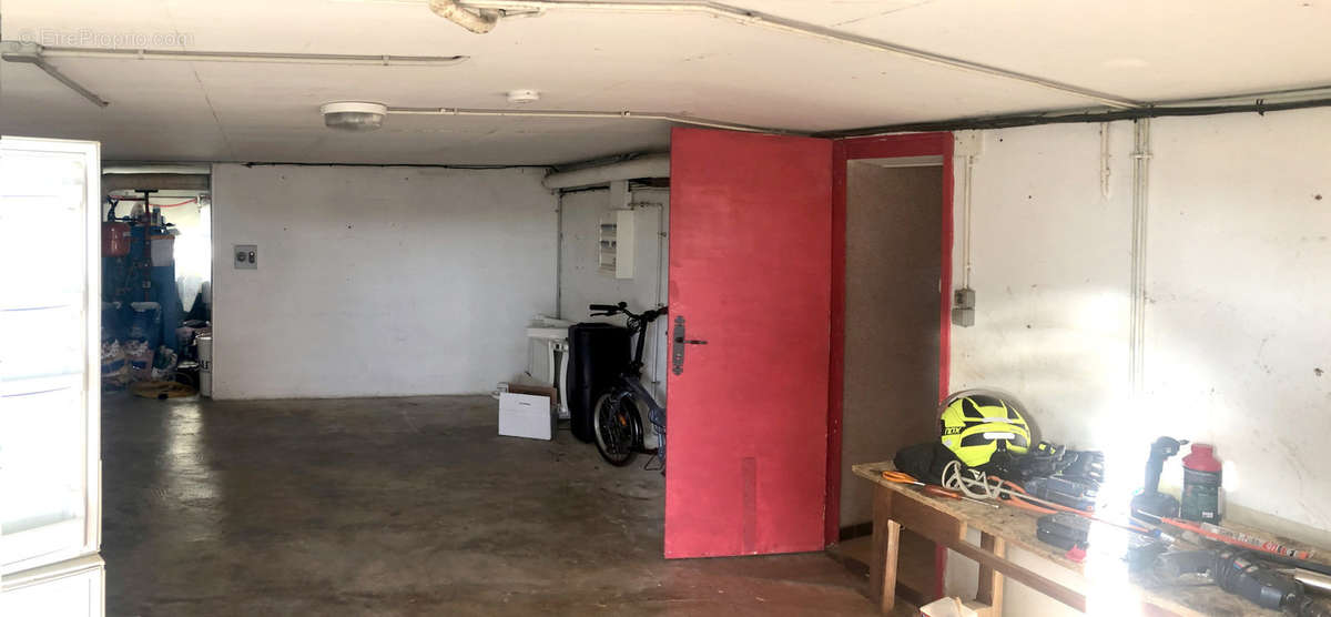 Maison à CHARETTE-VARENNES